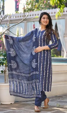 Women Blue Printed Pure Cotton Kurta, Pant And Dupatta Set ( blue, S )